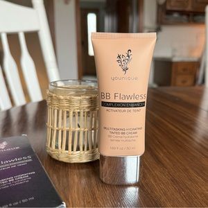 Younique BB Flawless Complexion Enhancer - Bisque